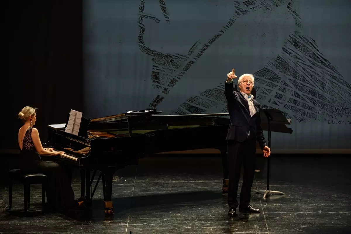 Suat Arıkan’ın 50 Yıllık Sanat Yolculuğu: Konser ve Sergiyle Kutlanıyor