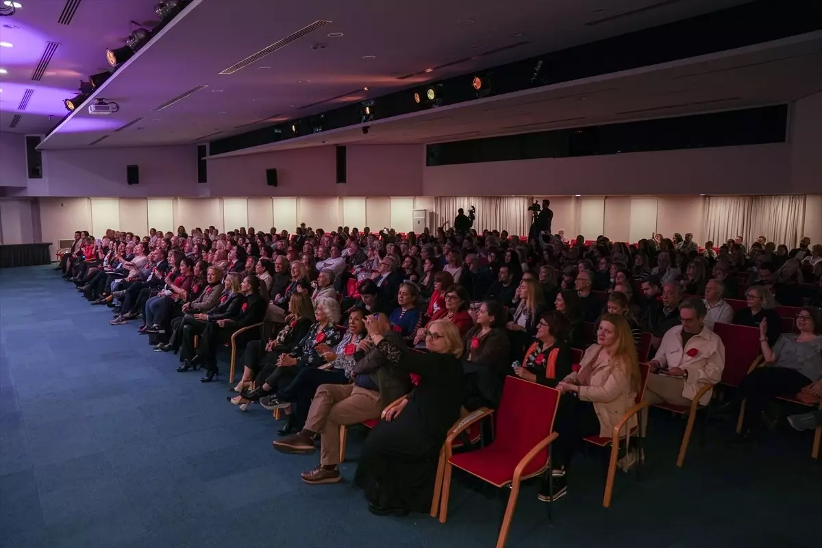 İzmir'de Otizm Farkındalığı İçin Sanat Müziği Konseri Gerçekleşti