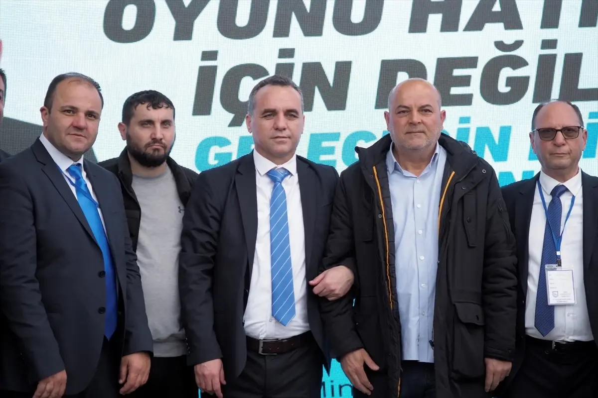Kader Atlı, İzmir Minibüsçüler Esnaf Odası'na Yeni Başkan Seçildi