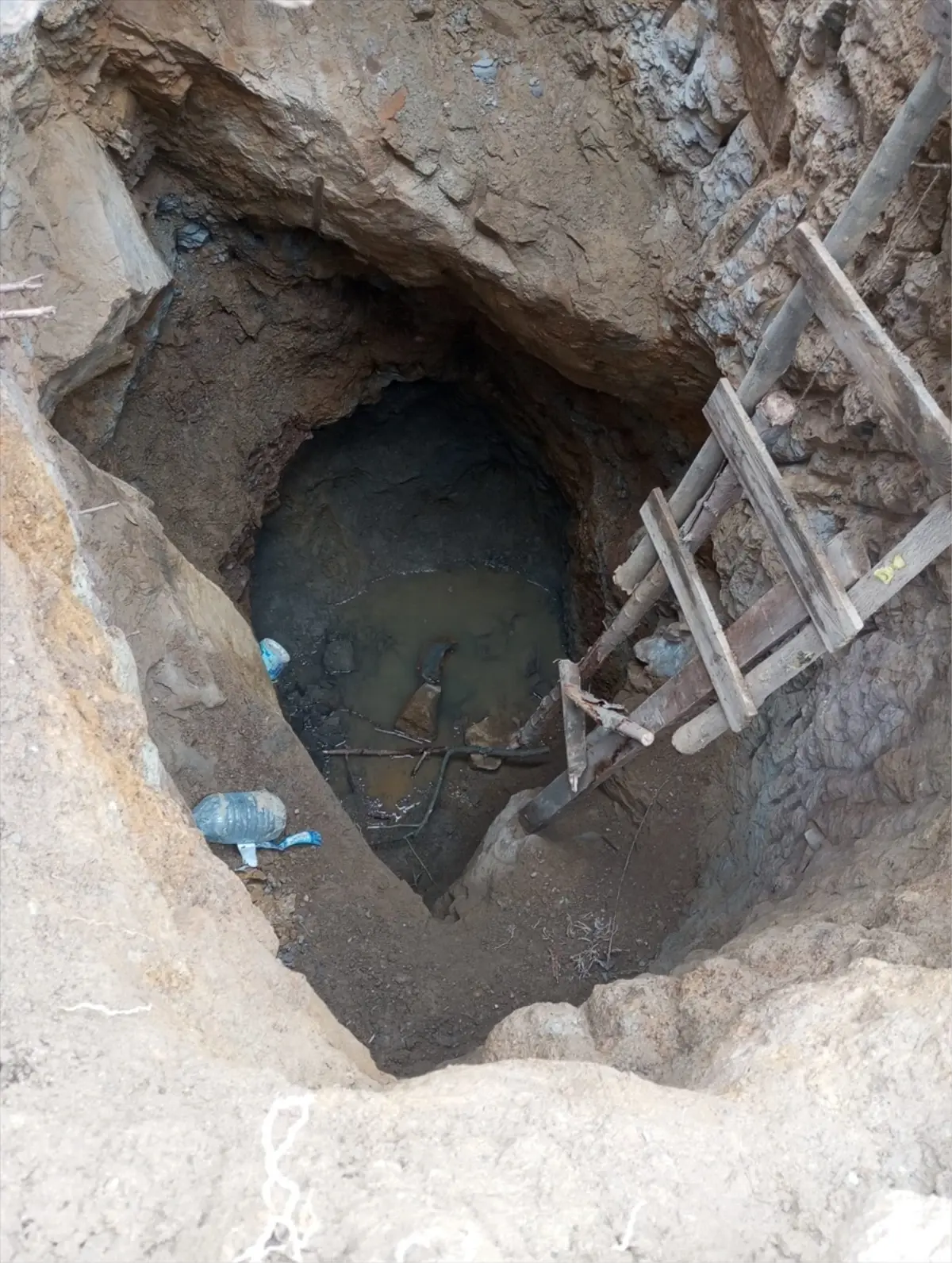 Kırıkkale Bahşılı’da Define Kazısı Yapan Dörtlü Gözaltına Alındı