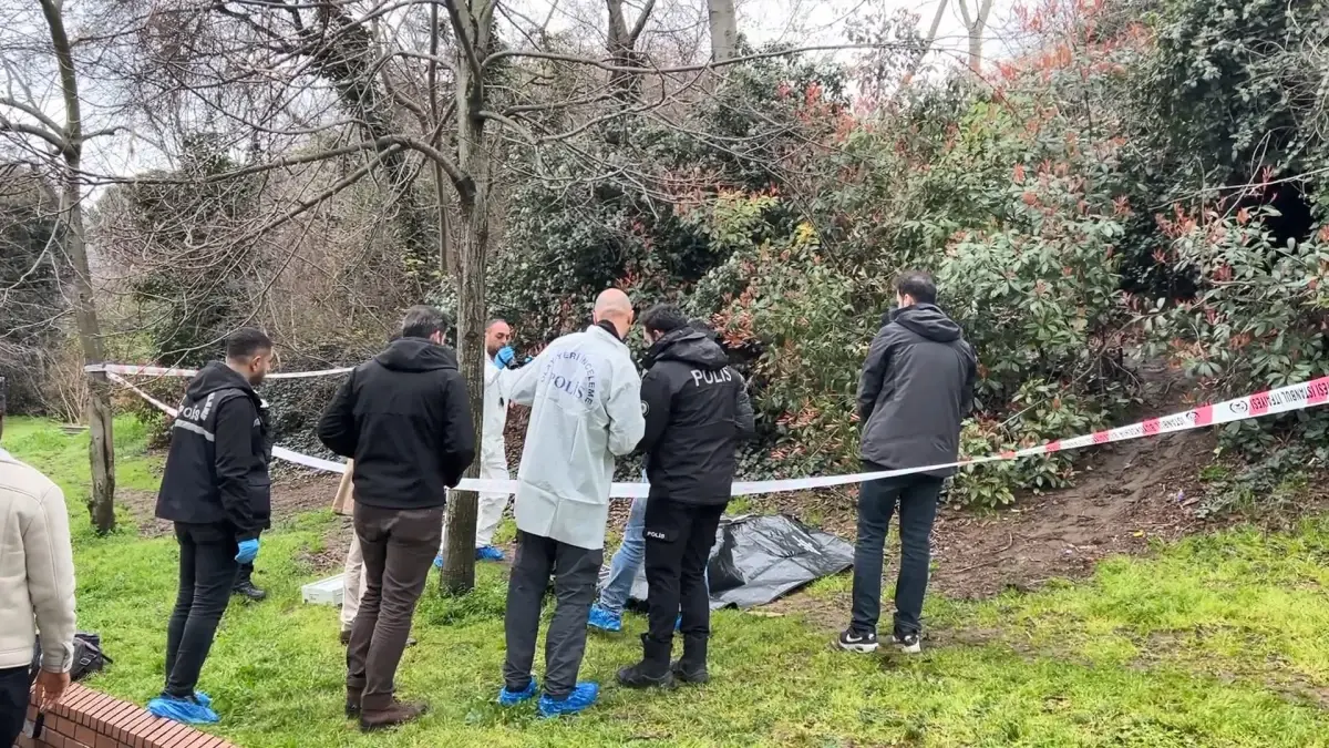 Şişli Maçka Parkı'nda 29 Yaşındaki Erkek Vücudu Temizlik Görevlileri Tarafından Bulundu