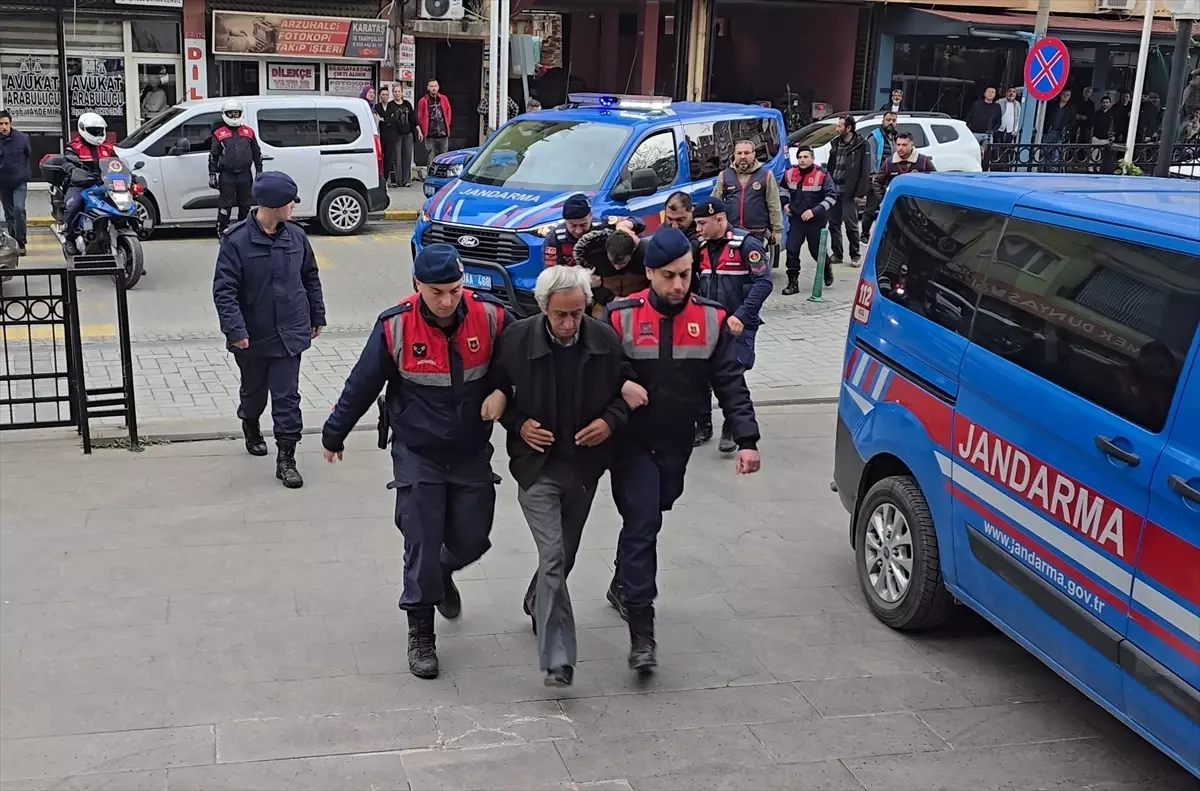Turgutlu’da Boşanma Sürecindeki Adam, Ailesini Av Tüfeğiyle Katletti