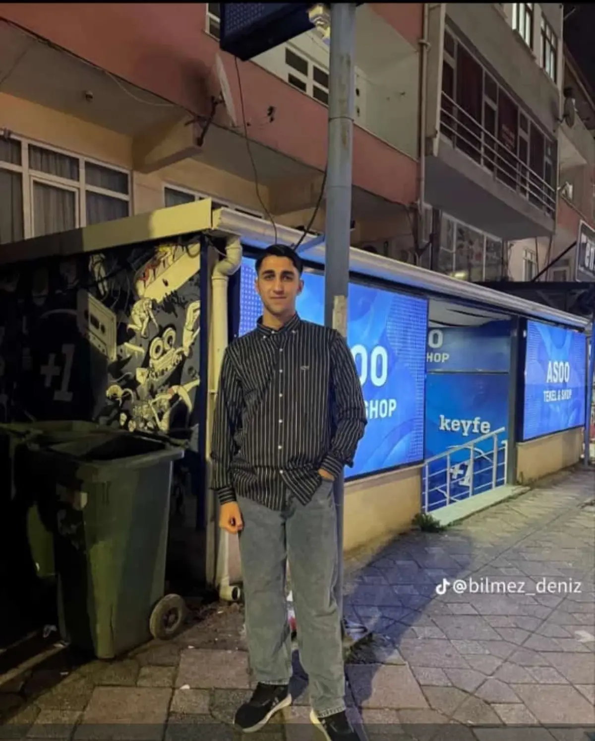 Kocaeli Körfez'de Bıçaklı Saldırı: 17 Yaşındaki Genç Hayatını Kaybetti