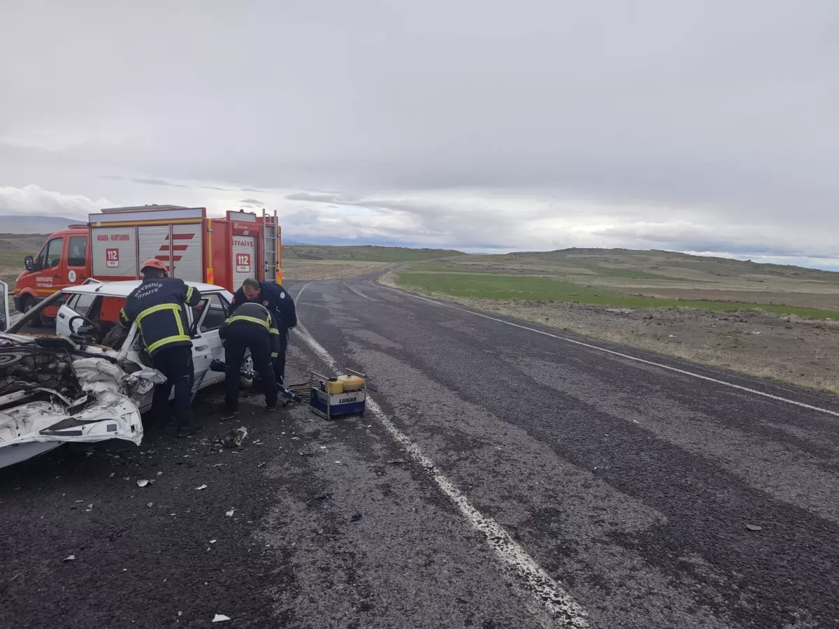 Nevşehir Acıgöl'de Çarpışan İki Otomobilde 1 Ölü, 2 Yaralı