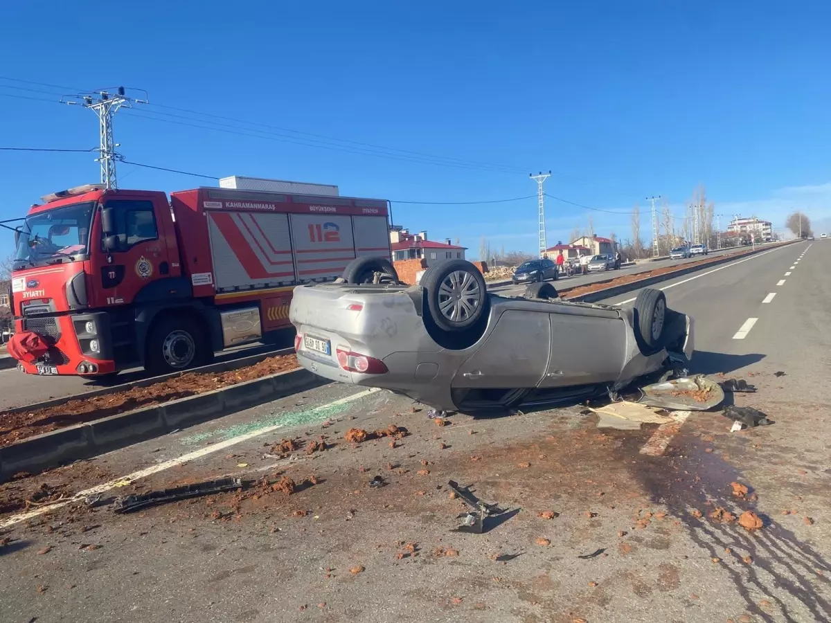 Kahramanmaraş Nurhak’ta iki otomobil çarpıştı, iki sürücü yaralandı