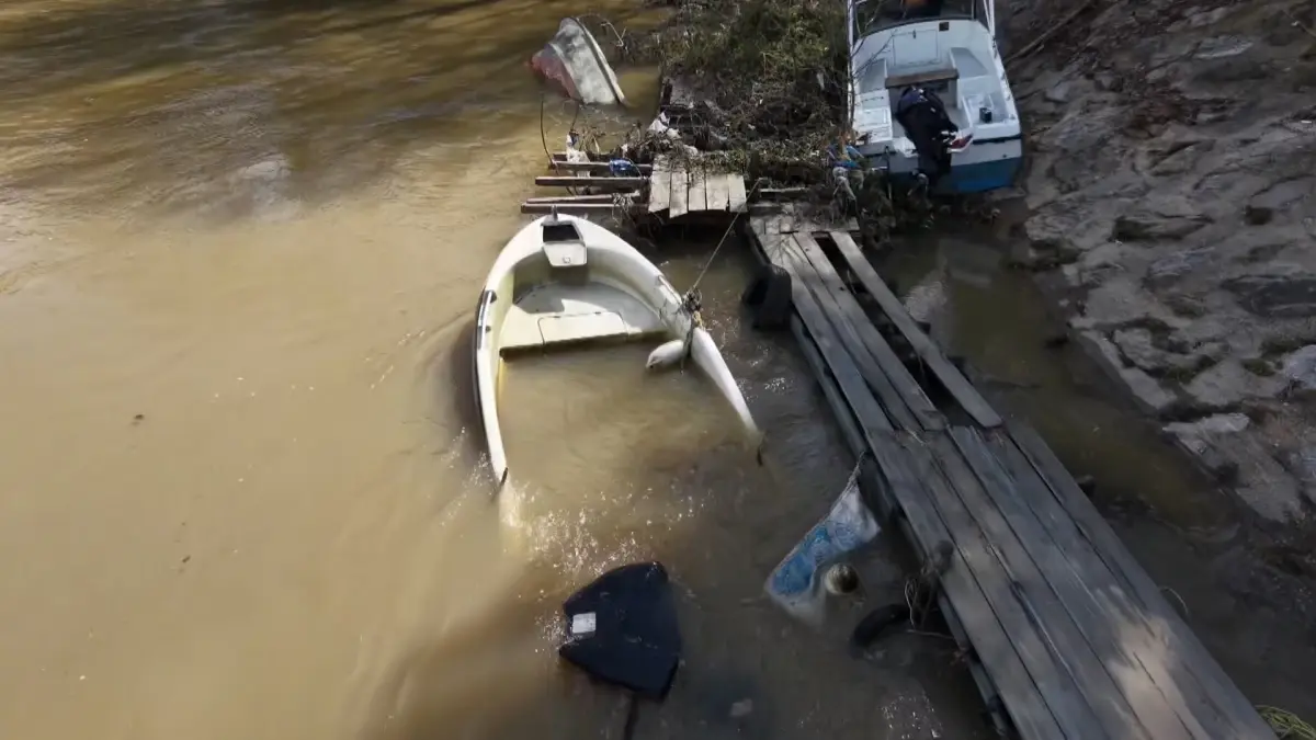 Sağanak Sonrası İstanbul Boğazı'nda Çamurlu Su Renk Değiştiriyor