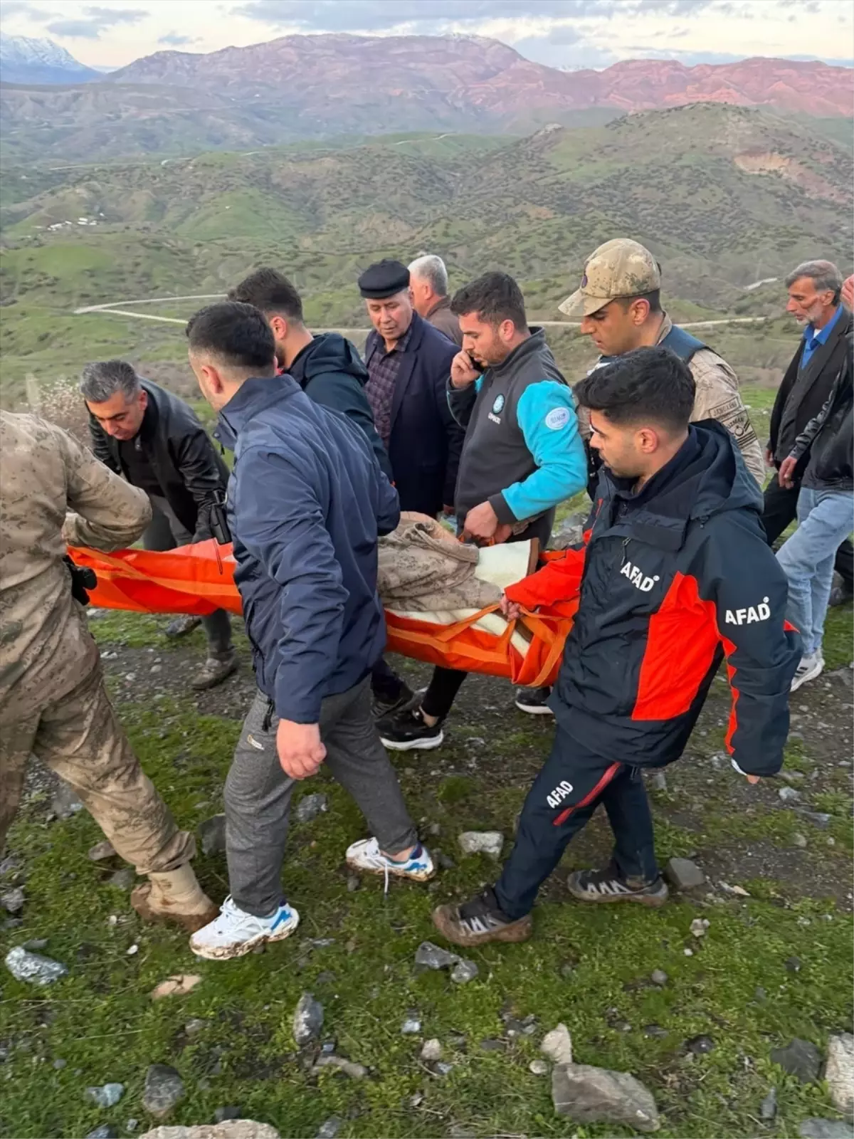 Siirt Baykan’da 3 Yaşındaki Emin Göktekin Arama Sonrası Güvenli Şekilde Bulundu