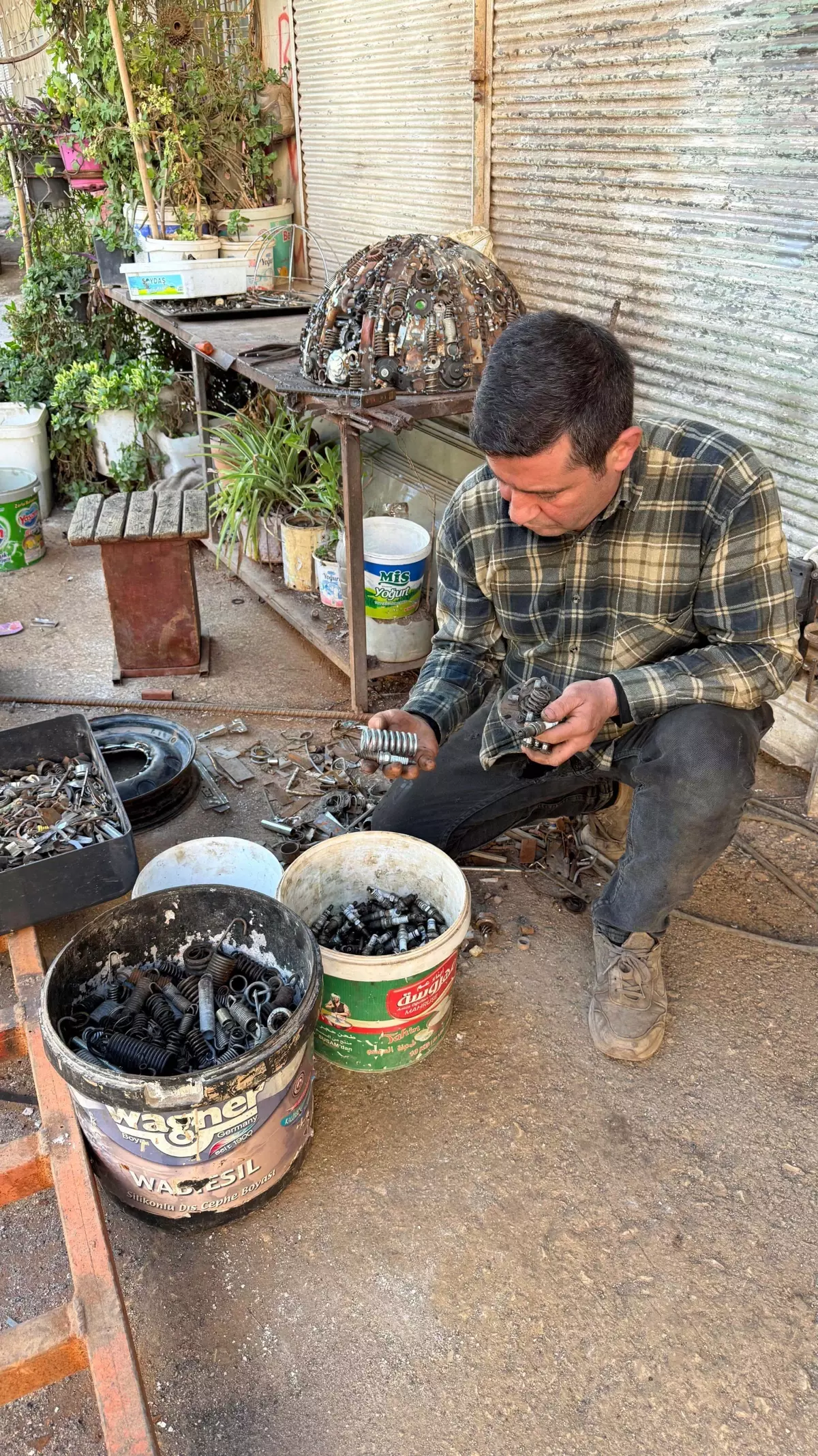 Mervan Altınorak, Atık Malzemelerle Büyük İskender'in Efsanevi Atı Bukefalos’u Hayata Geçirdi