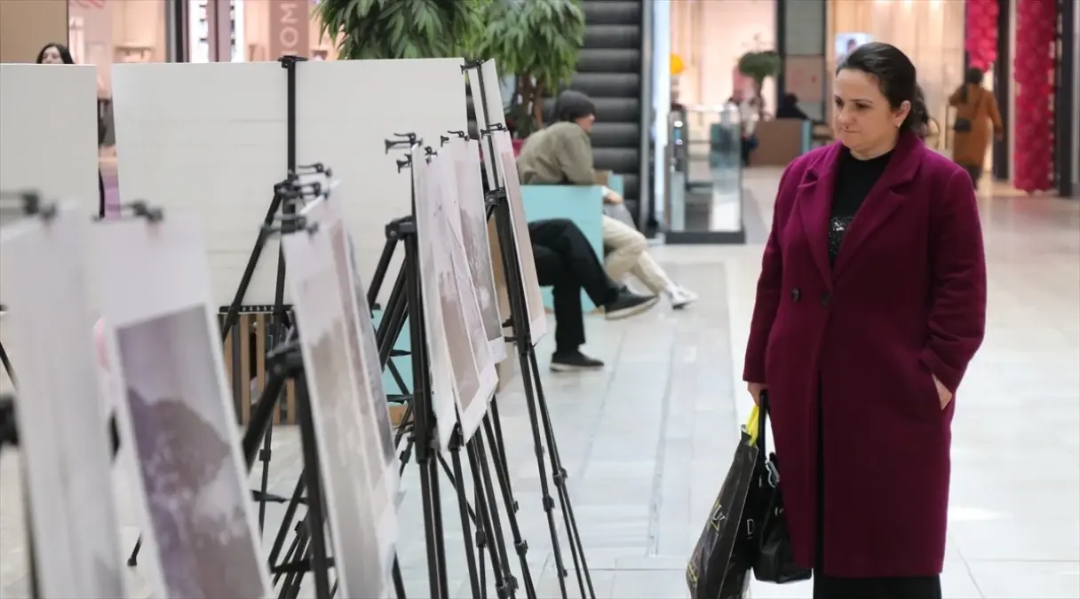 Rize'de Geçmişe Yolculuk: “Geçmişin Peşinde Rize Hatırası” Fotoğraf Sergisi Açıldı