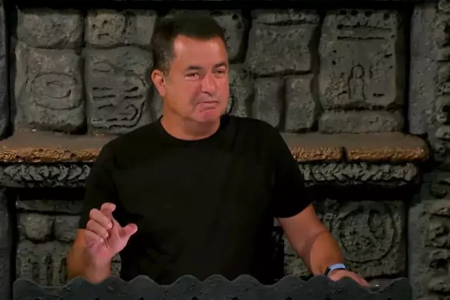 Acun Ilıcalı sahnede