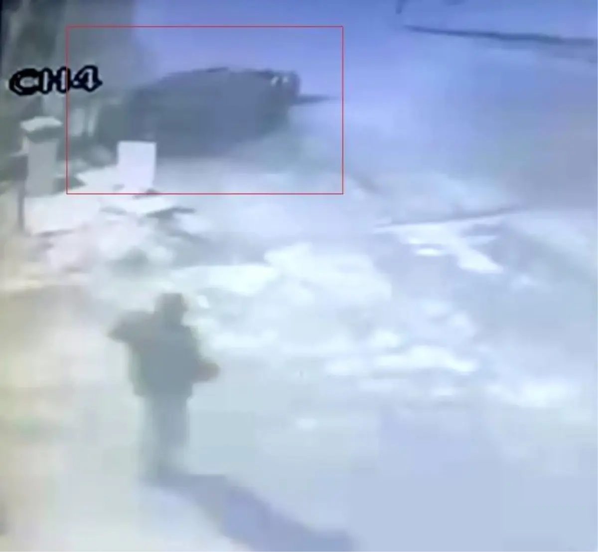 Zonguldak'ta Beton Bariyere Çarpan Otomobil 3 Yaralıyı Hastaneye Sevk Etti