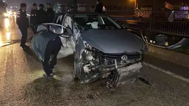 Kazanın gerçekleştiği otomobilin hasarlı görüntüsü