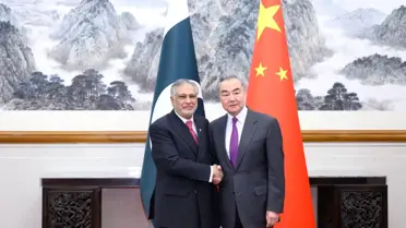 Pakistan Dışişleri Bakanı ve Çin yetkilileri görüşme anı