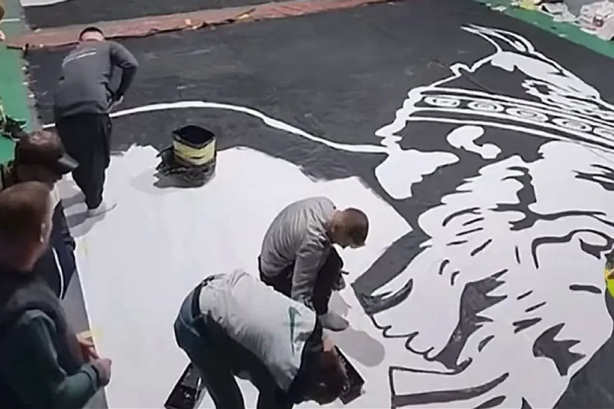 Kosova Taraftarlarından Osmanlı'ya Karşı Protesto: Türkiye Maçında Çarpıcı Koreografi