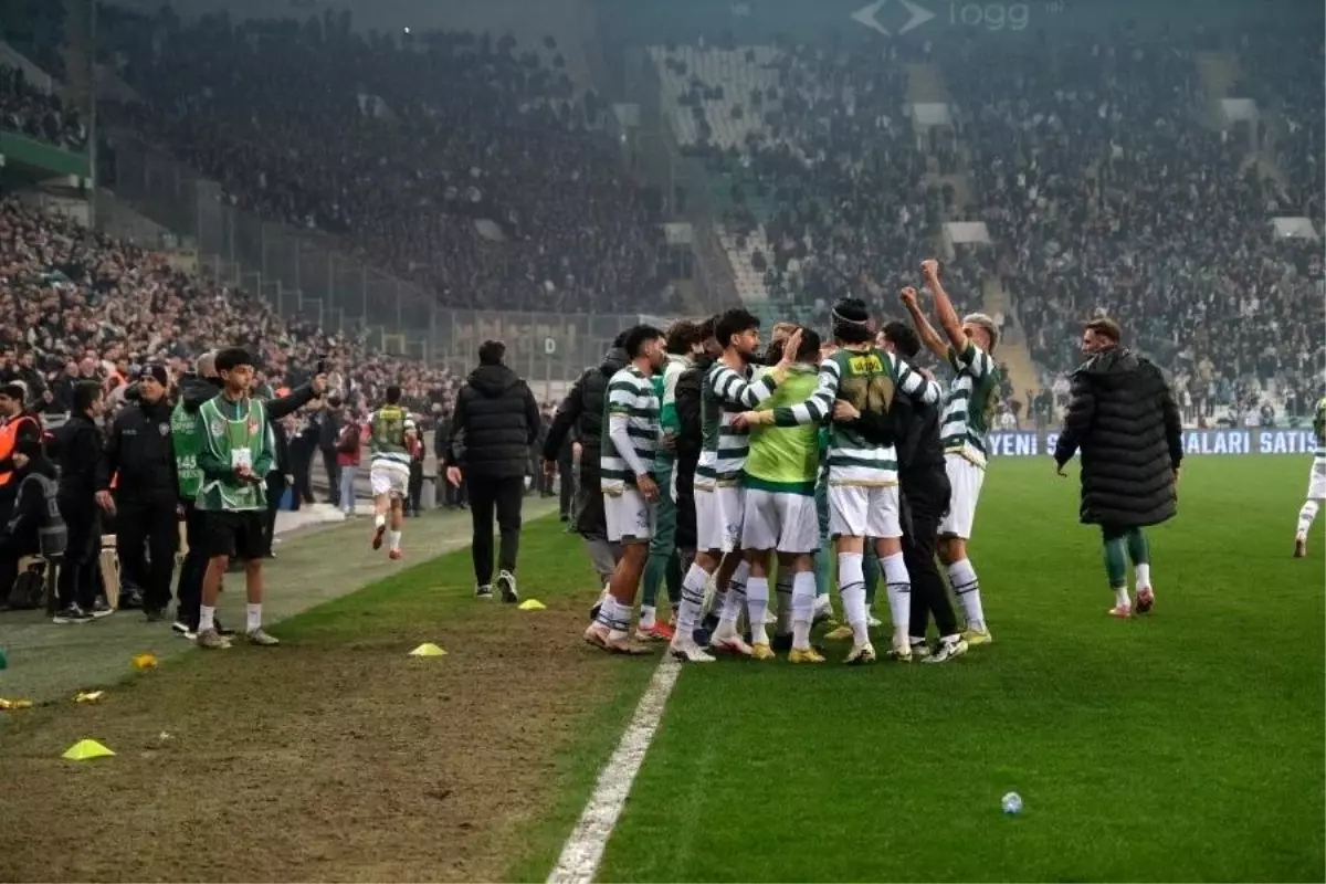 Bursaspor'a 298 Bin TL Para Cezası: Disiplin Kurulu Sert Karar Aldı