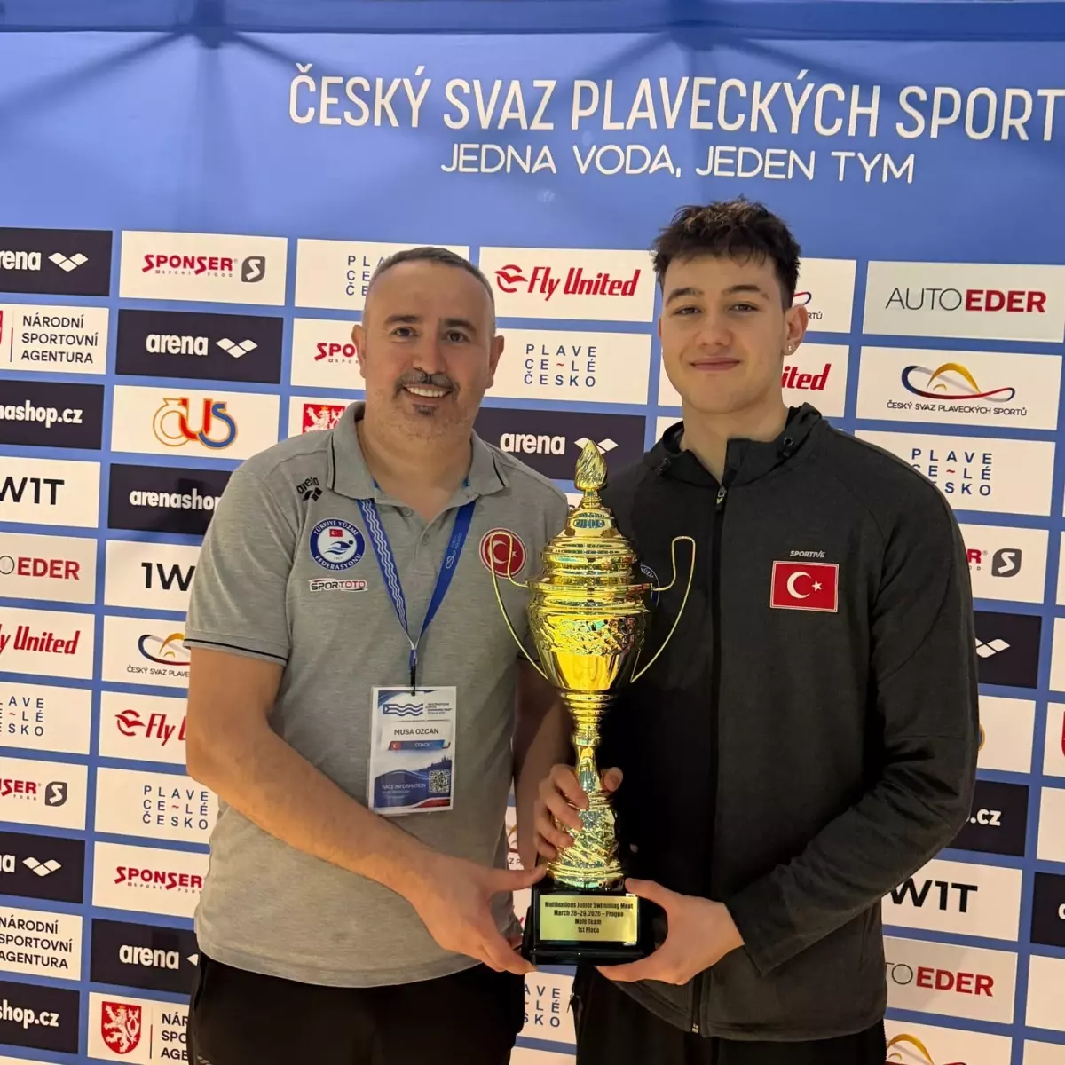 Denizli'li Yüzücü Ahmet Mete Boylu, Prag'da Üç Altın ve Türkiye Rekoru Elde Etti