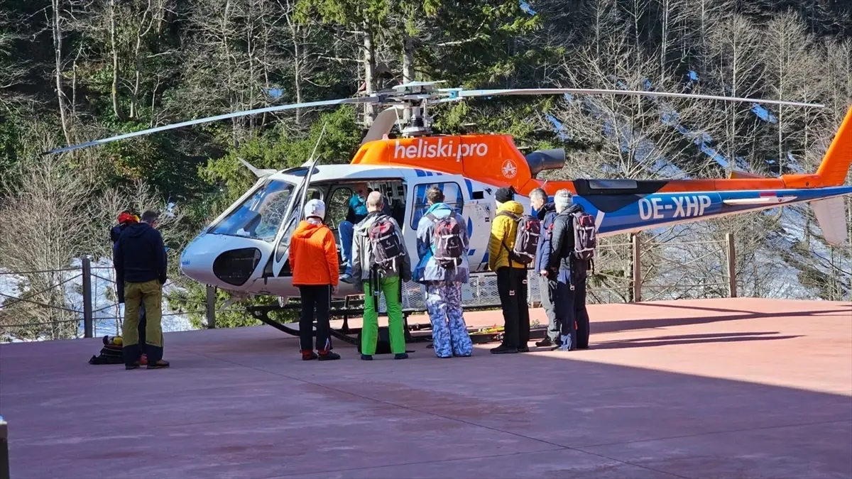 Rize'de Heliski Şöleni Bitti: 300 Sporcu Zirvede Buluştu