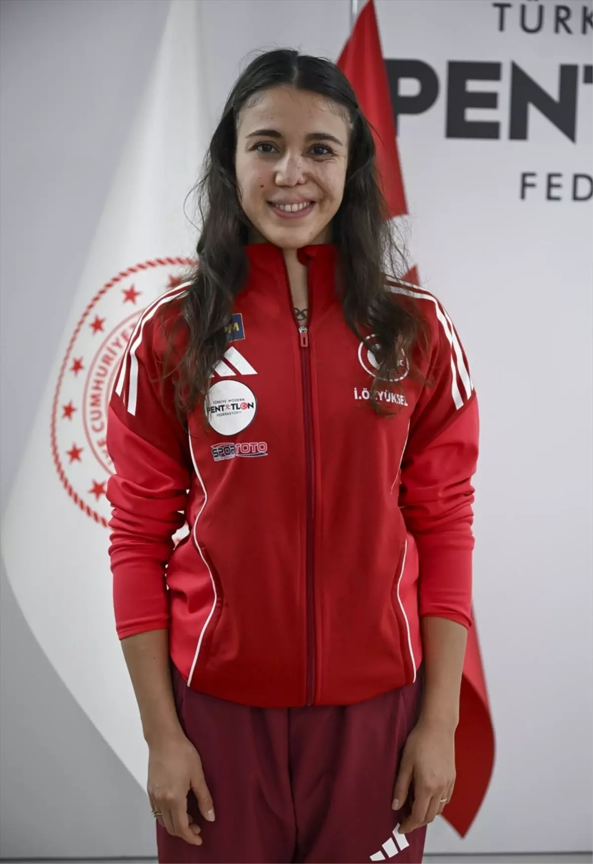 İlke Özyüksel, Los Angeles 2028'de Olimpiyat Madalyası İçin Hazırlıklarını Hızlandırıyor