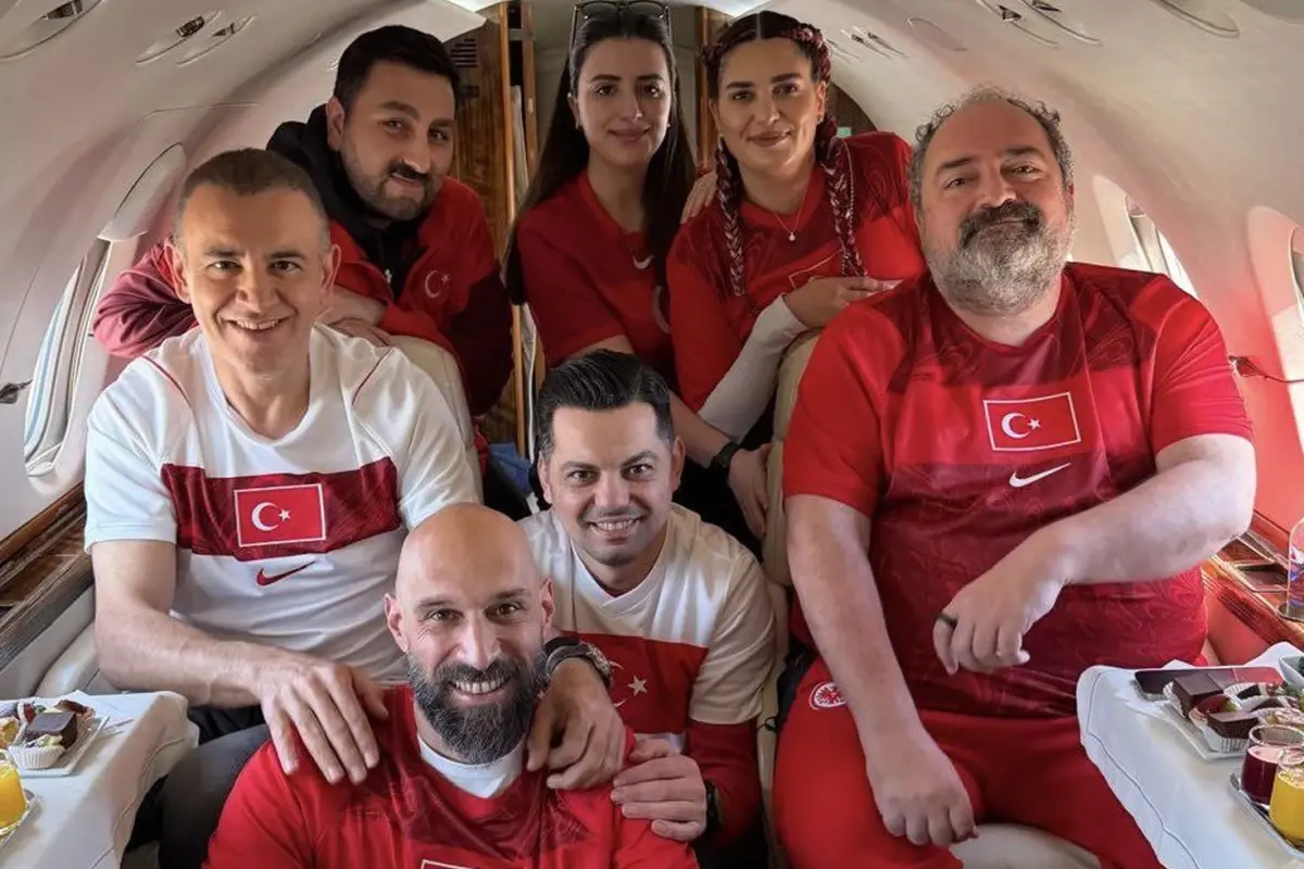 Yemeksepeti Kurucusu Nevzat Aydın, Kosova’da Milli Maçı İçin Özel Uçakla Yolculuk Yaptı