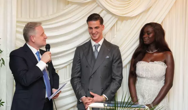 Düğün sonrası mutlu çift