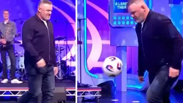 Wayne Rooney röveşata golünün yavaş çekim görüntüsü