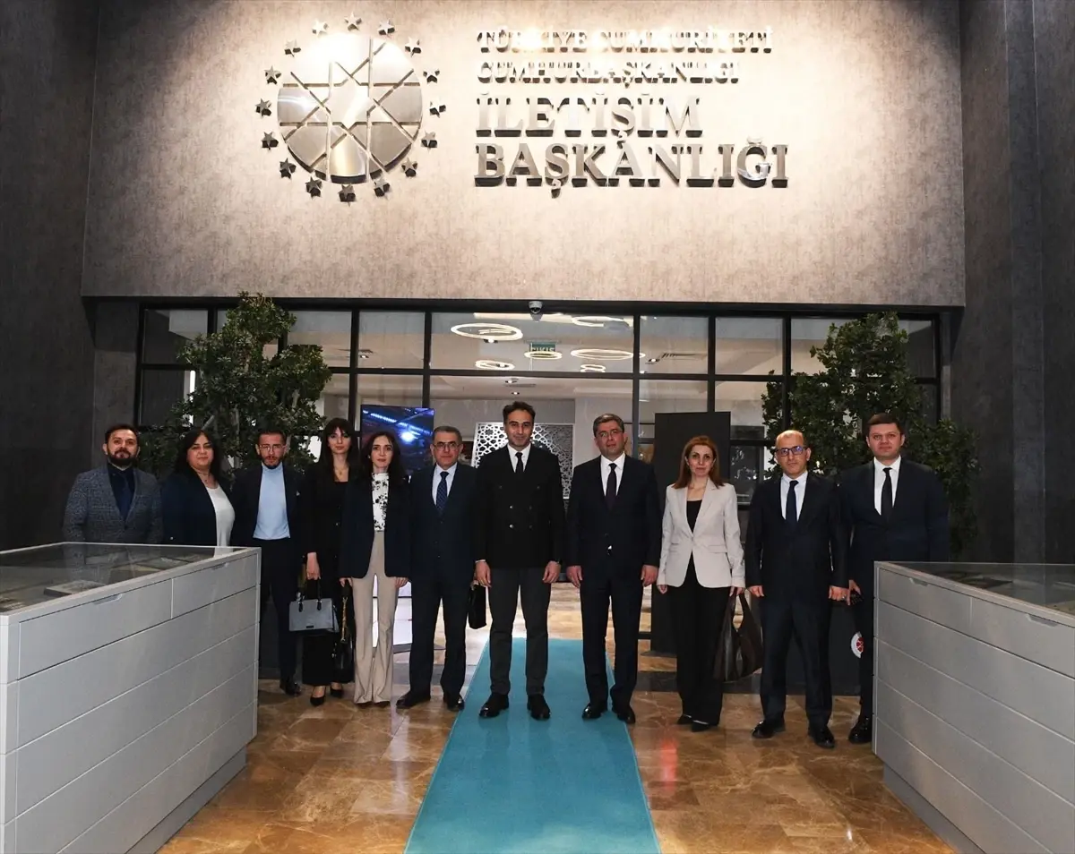 Azerbaycan Medya Kalkınma Ajansı heyeti DMM girişinde