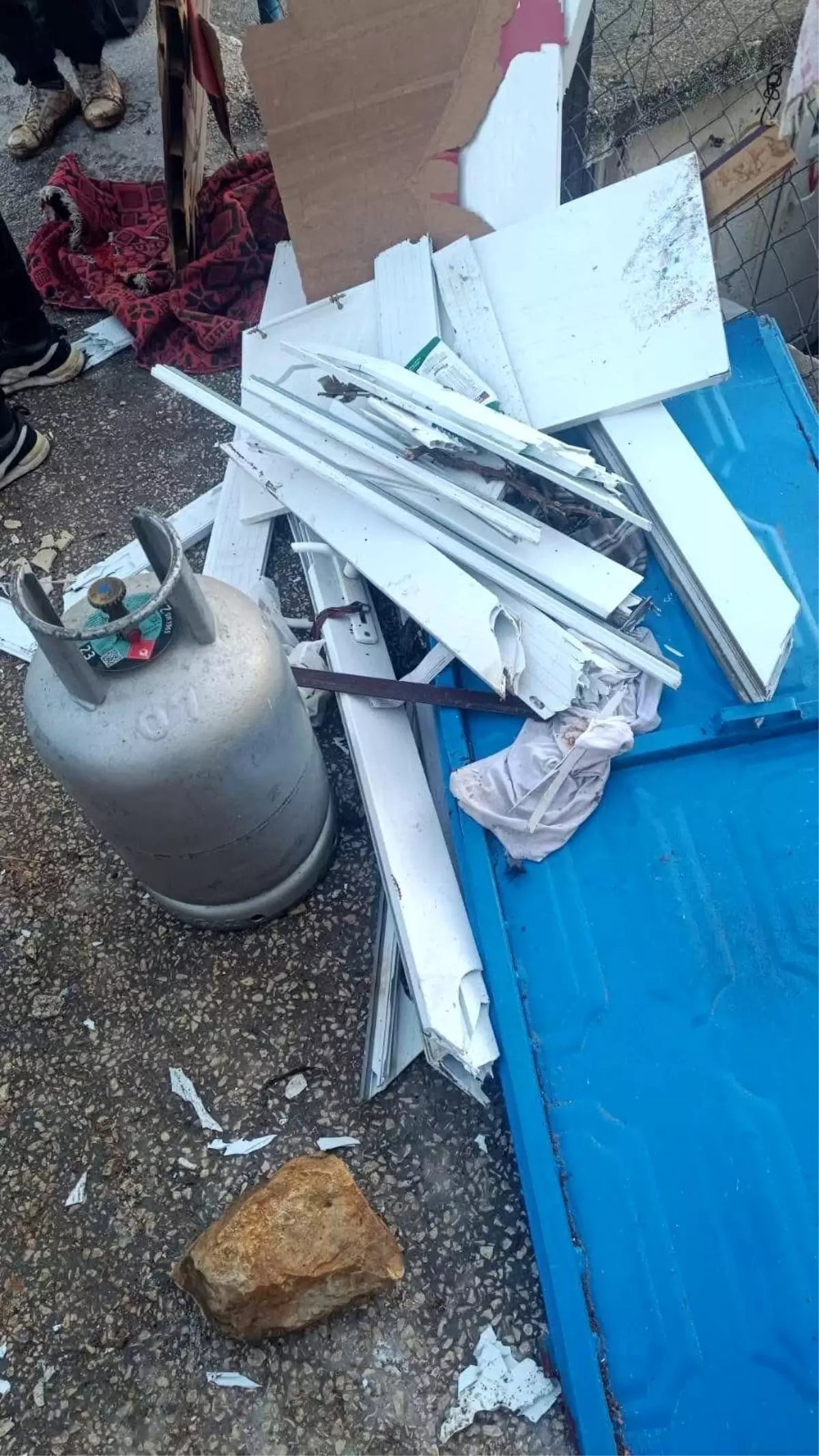 Gercüş’te Tüp Gaz Patlaması: 76 Yaşındaki Kadın Hastaneye Kaldırıldı