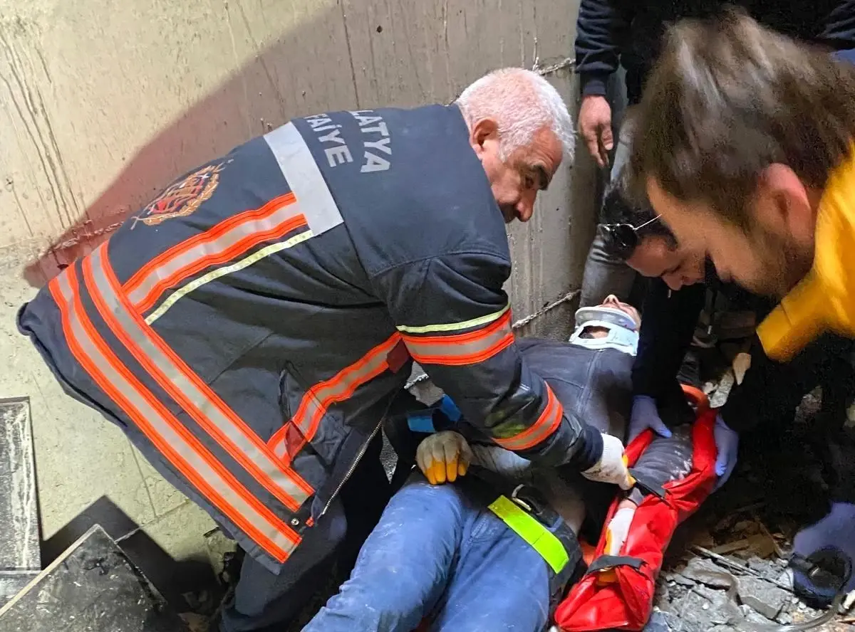 Malatya’da İnşaat İşçisinin Asansör Kazası: Battalgazi’da Yaralanma