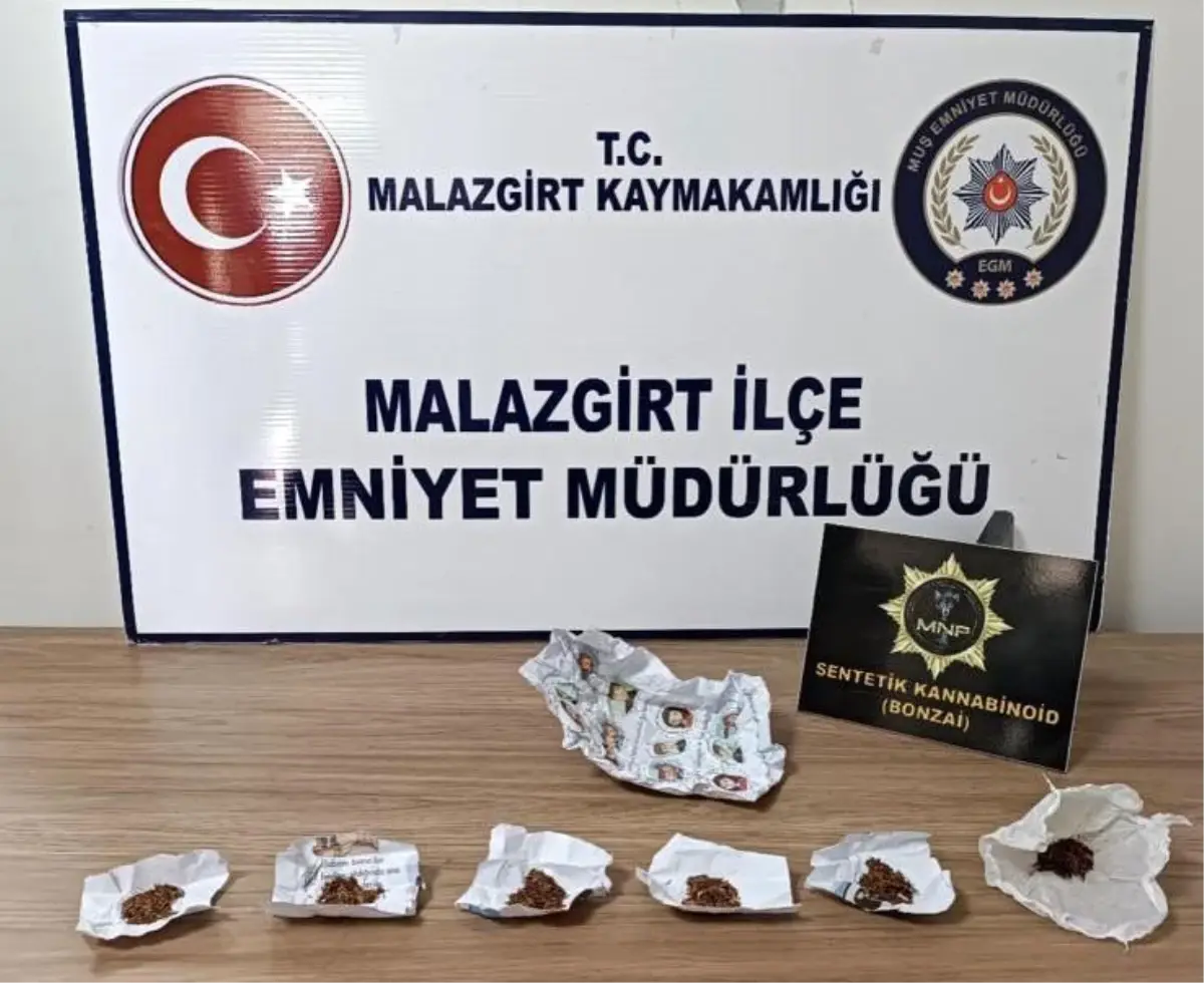 Muş'ta Narkotik Ekipleri 762 Gram Skunk ve Sentetik Madde Ele Geçirdi