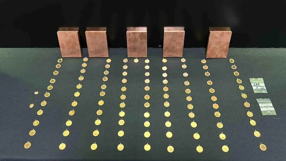 Denizli'de Sahte Altın Operasyonu: Yüzlerce Sahte Parça Ele Geçirildi