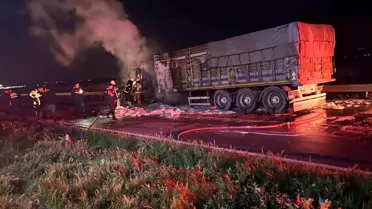 İtfaiye ekiplerinin yangını söndürdüğü an