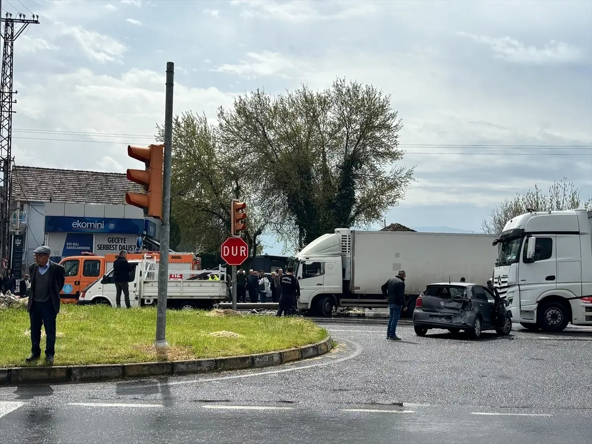 Aydın’da Trafik Kazası: Bisikletçi Devrilen Direğin Altında Hayatını Kaybetti