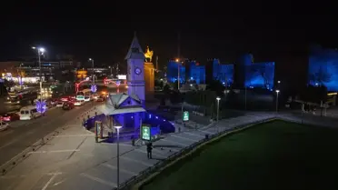 Kayseri’de Dünya Otizm Farkındalık Günü’nde Tarihi Yapılar Mavi Işıkla Aydınlatıldı