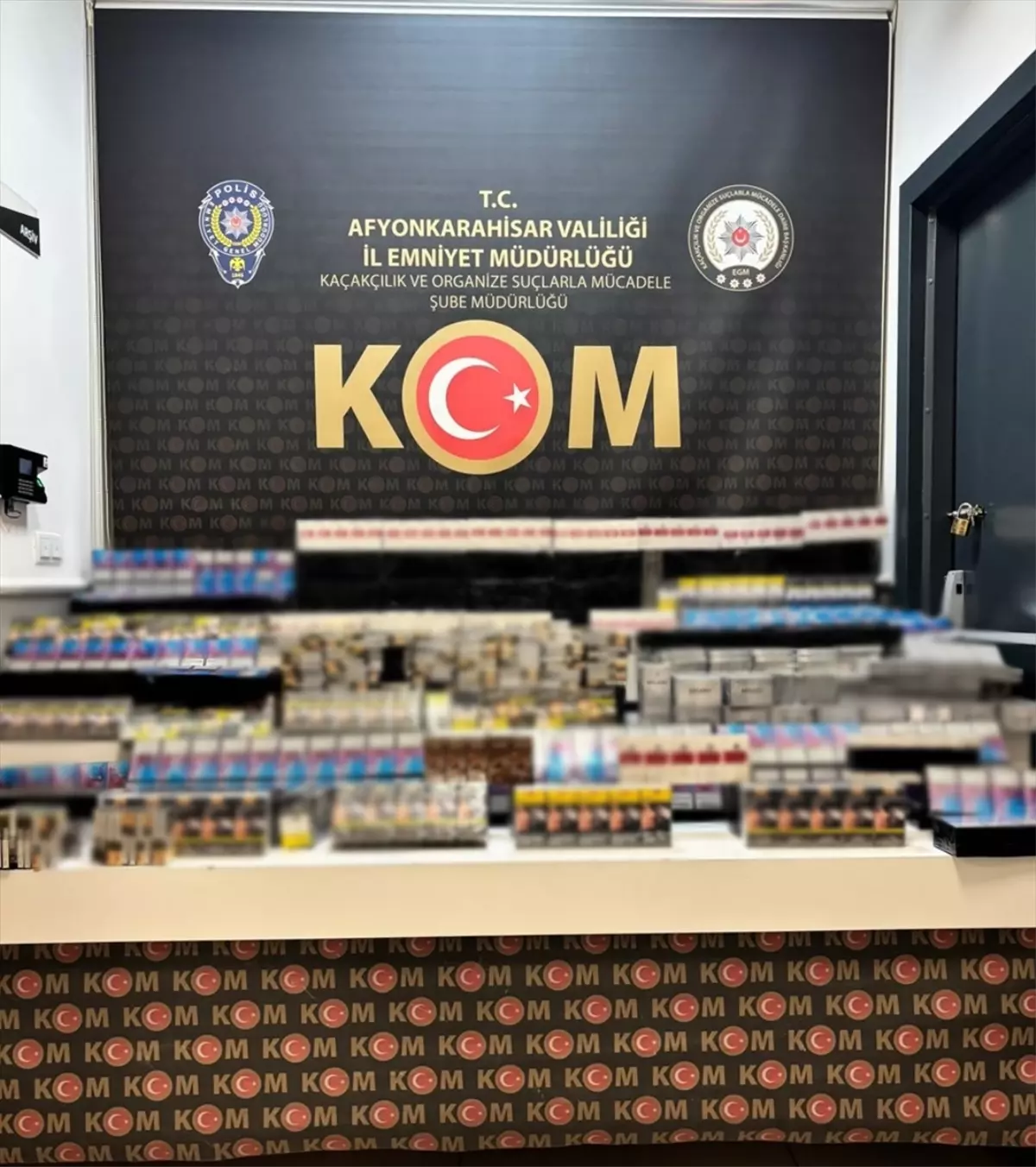 Afyonkarahisar’da Yüksek Miktarda Kaçak Sigara Ele Geçirildi