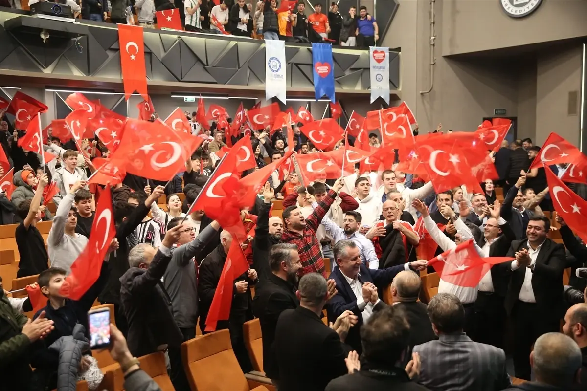 Bursa’da Dev Ekranla A Milli Takım’ın Kosova Maçı Coşkusu