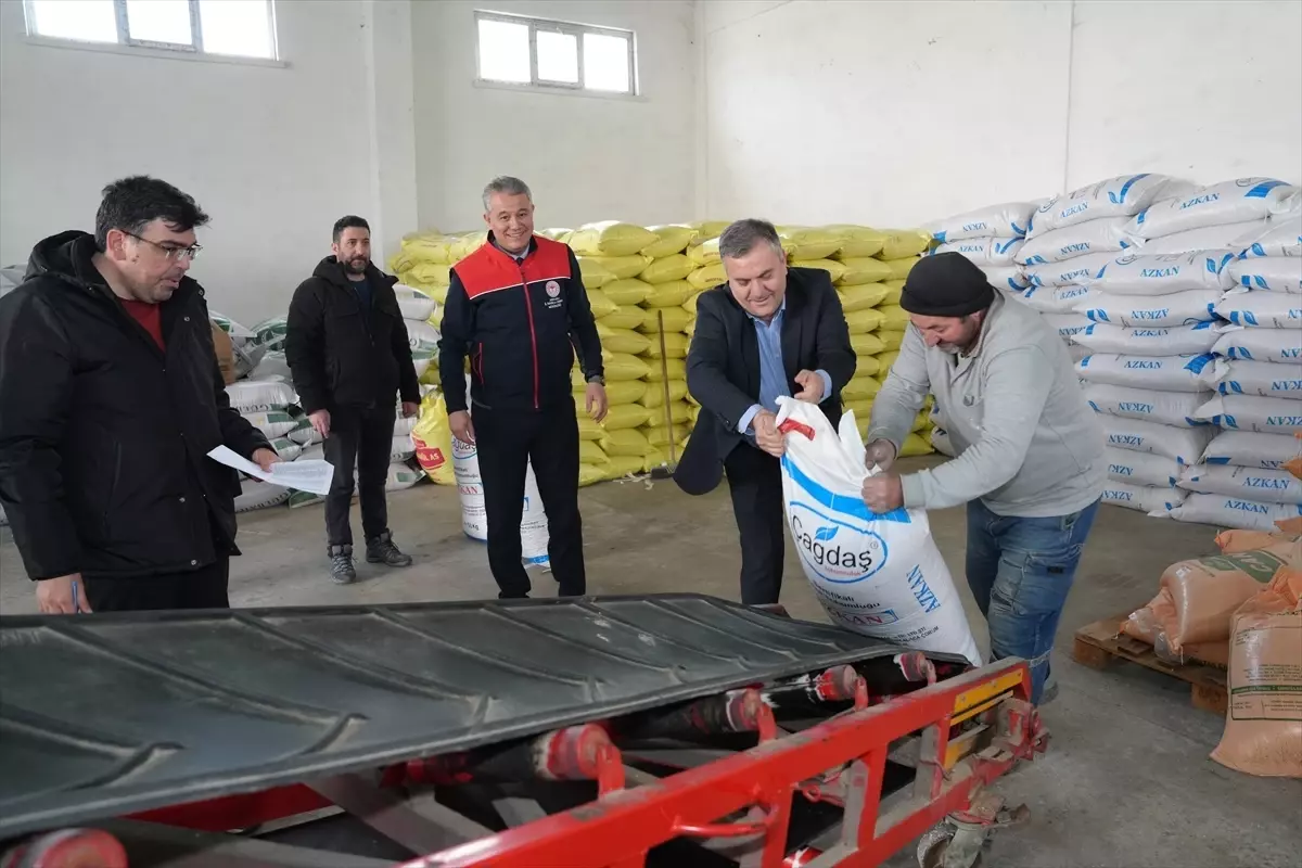 Çubuk'ta Çiftçilere 21 Ton Nohut Tohumu Dağıtıldı