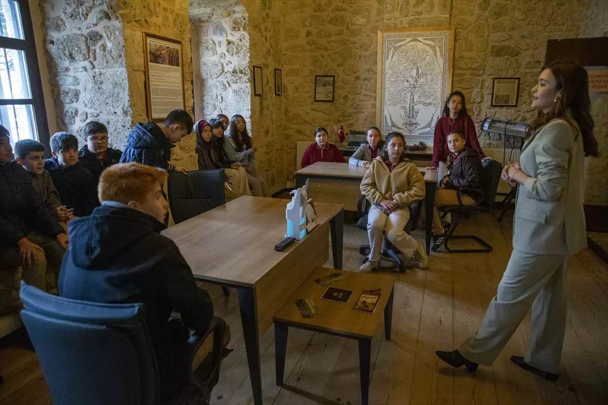 Göynük Ortaokulu Öğrencileri Kütüphaneler Haftasını Coşkuyla Kutladı