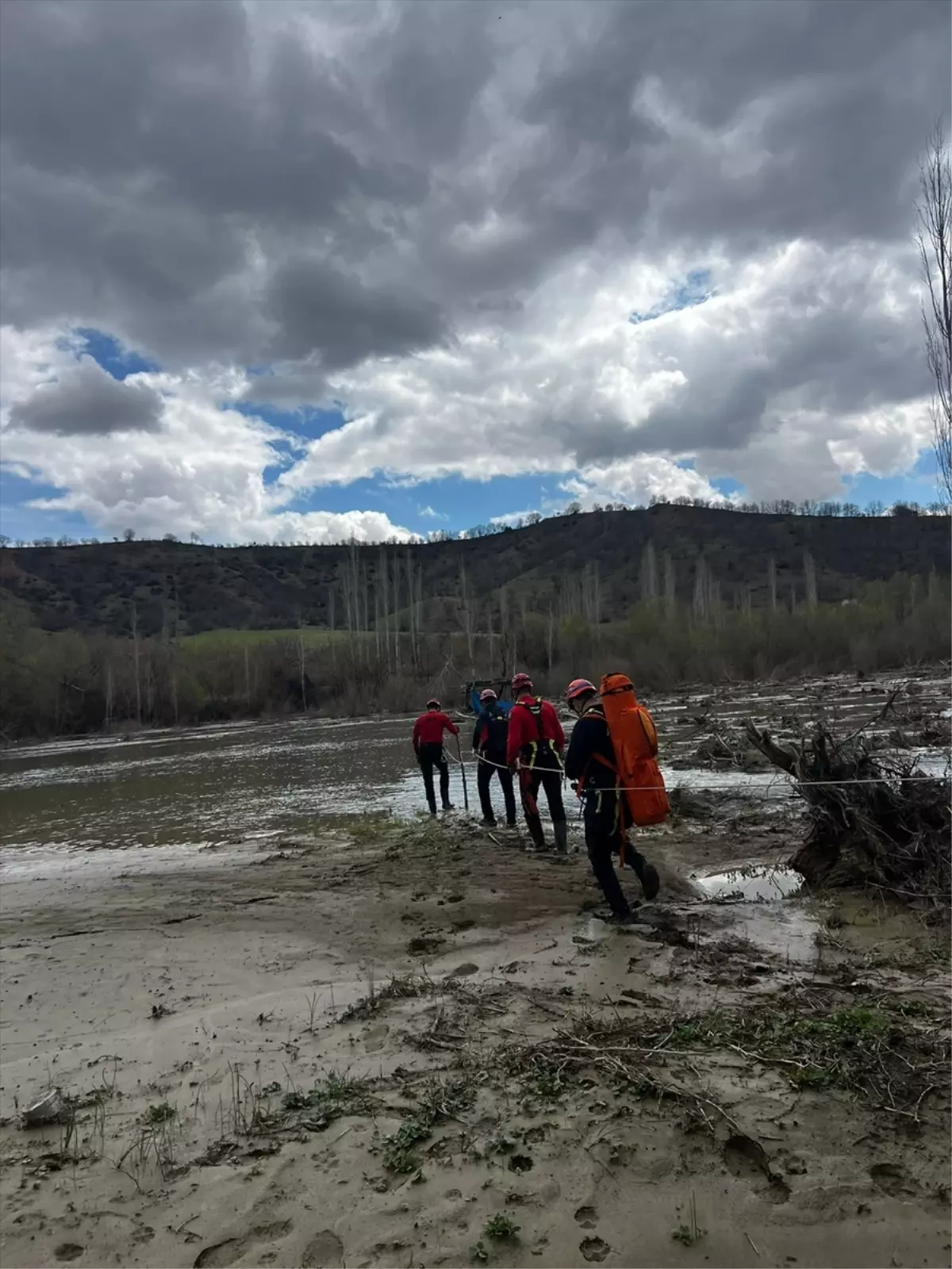 81 Yaşındaki Alzheimer Hastası Şerif Kılıç, Aksu Çayı'nda Hayatını Kaybetti