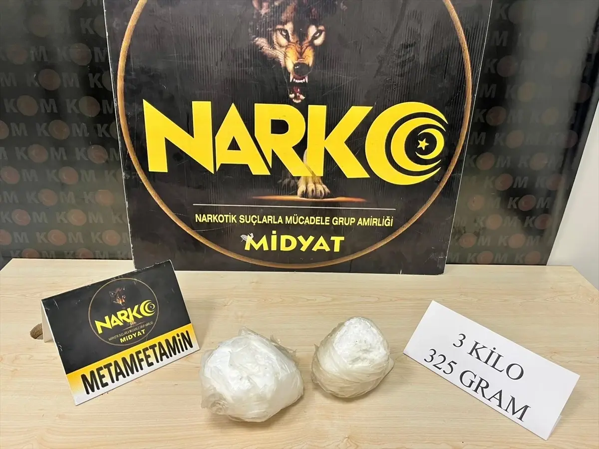 Midyat’ta Büyük Uyuşturucu Operasyonu: 3,3 kg Ele Geçirildi, 2 Şüpheli Gözaltında