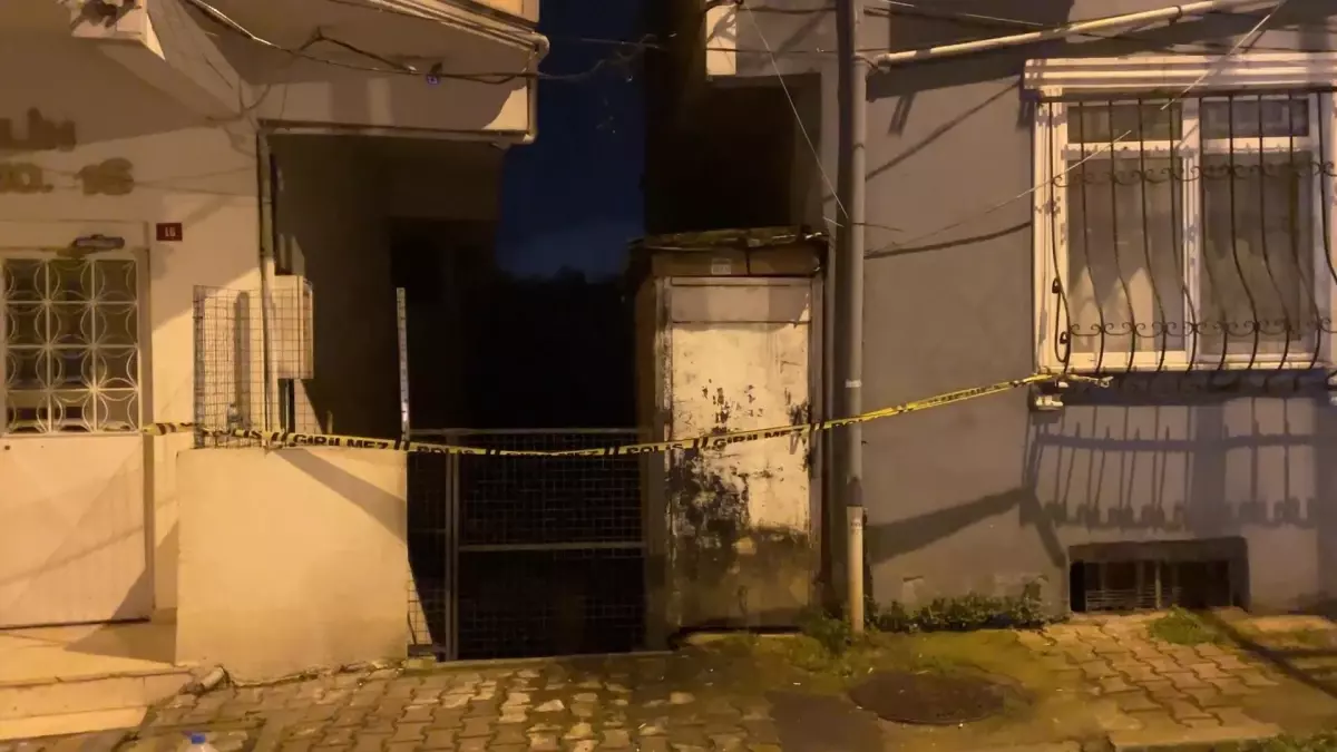 Sarıyer’de Şiddetli Yağış Sonrası Toprak Kayması: 6 Bina Tahliye Edildi