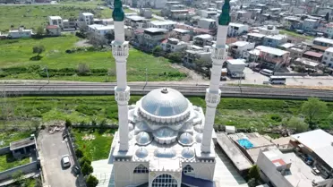 Leylek çifti cami kubbesinde