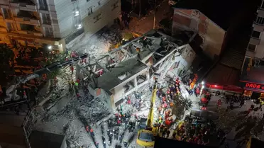 Çöken apartmanın enkaz görüntüsü