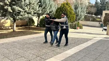 Mahkeme salonunda tutuklu şüpheliler