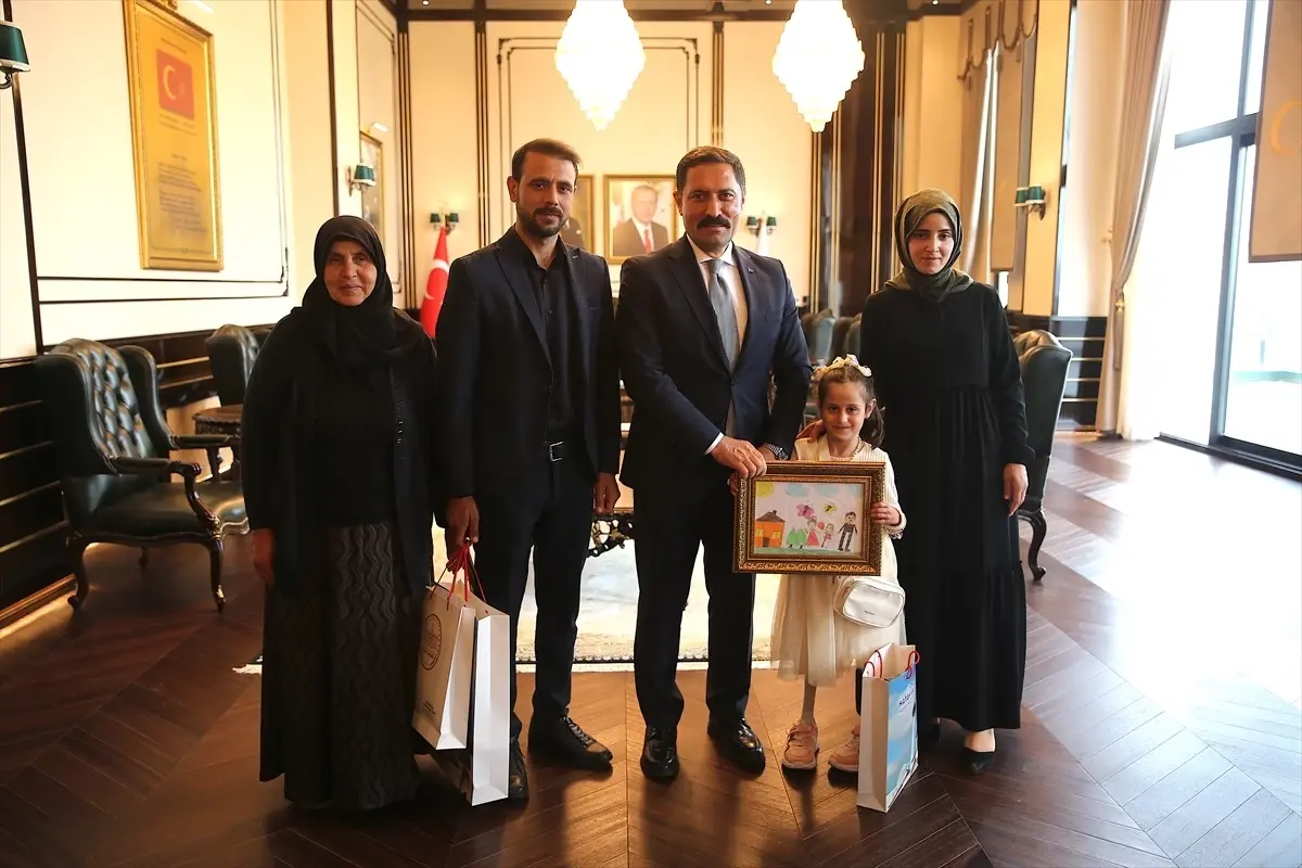 Protez Bacakla İlk Adımlar: Zeynep'in İlham Verici Yürüyüşü