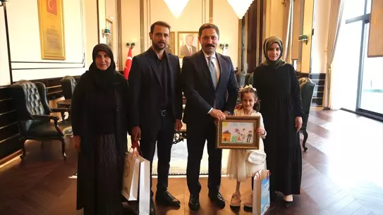 Protez Bacakla İlk Adımlar: Zeynep'in İlham Verici Yürüyüşü