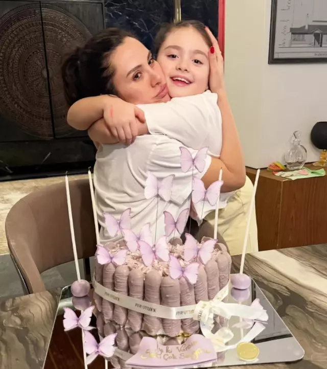 Doğum günü kutlamasından bir kare