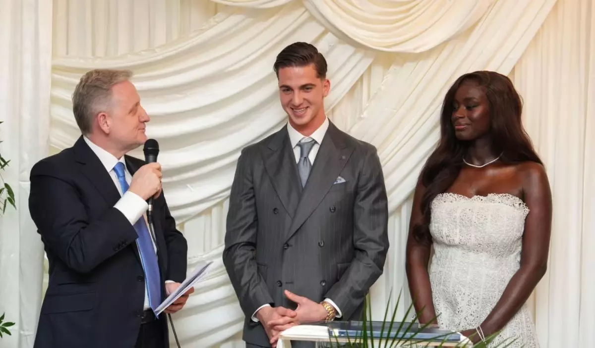 Bertuğ Yıldırım’ın Eşi Oriana, Galatasaray Efsanesi Bafétimbi Gomis’in Yakın Akrabası Olduğu Öğrendi