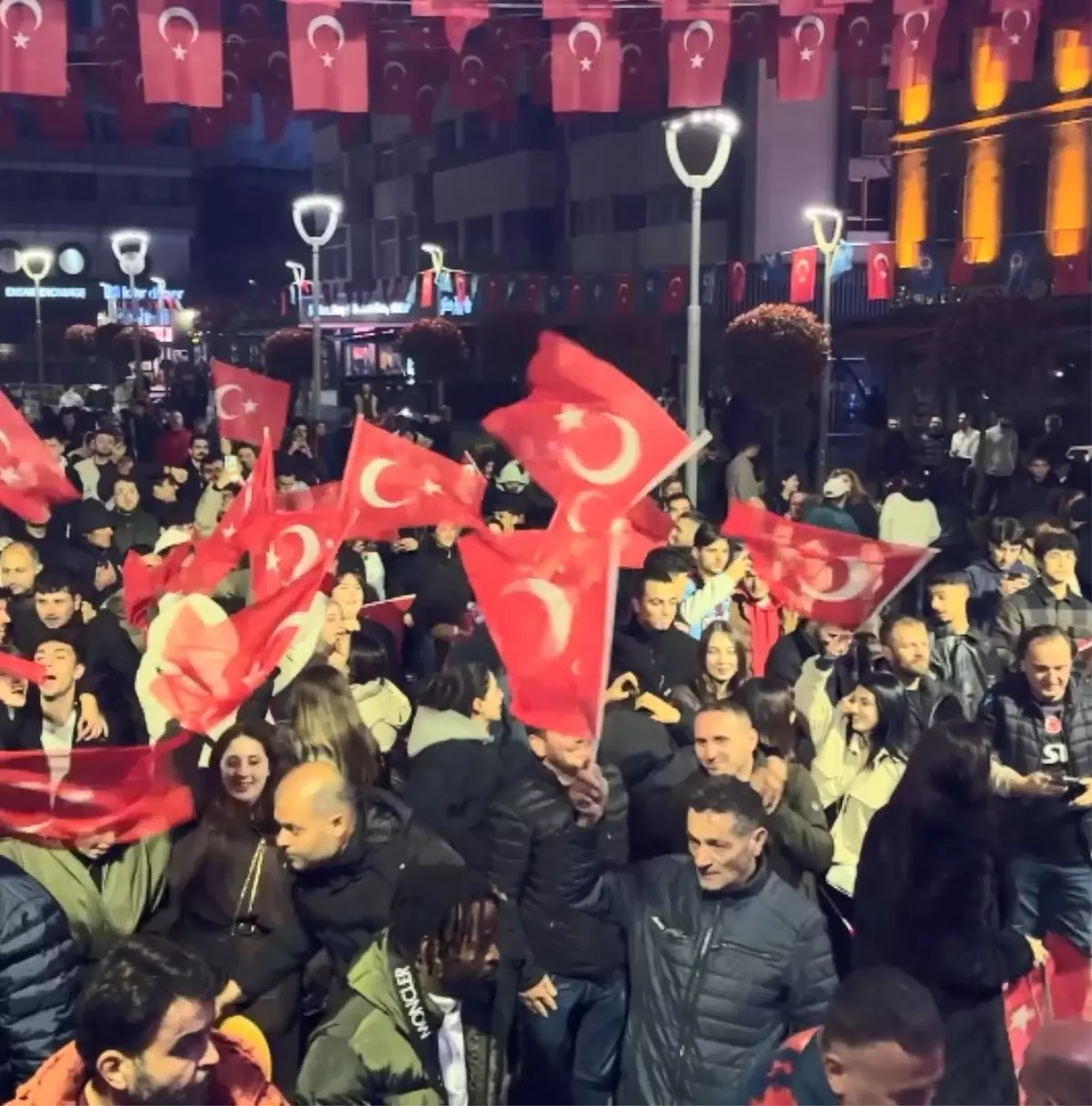 Trabzon’da Coşku Patlaması: Milli Takım, Kosova’yı Yendi ve Dünya Kupası’na Katıldı