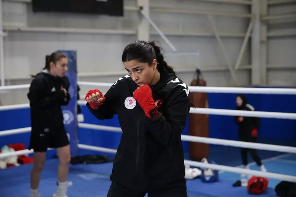 Türkiye Kadın Boks Takımı Azerbaycan Turnuvasına Hazırlanıyor