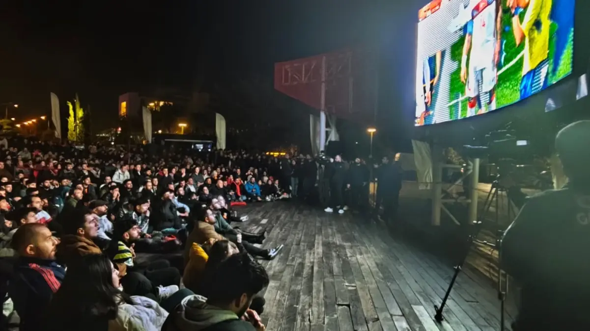 Antalya'da A Milli Takım'ın Kosova Zaferiyle Dünya Kupası Yolunda Büyük Coşku